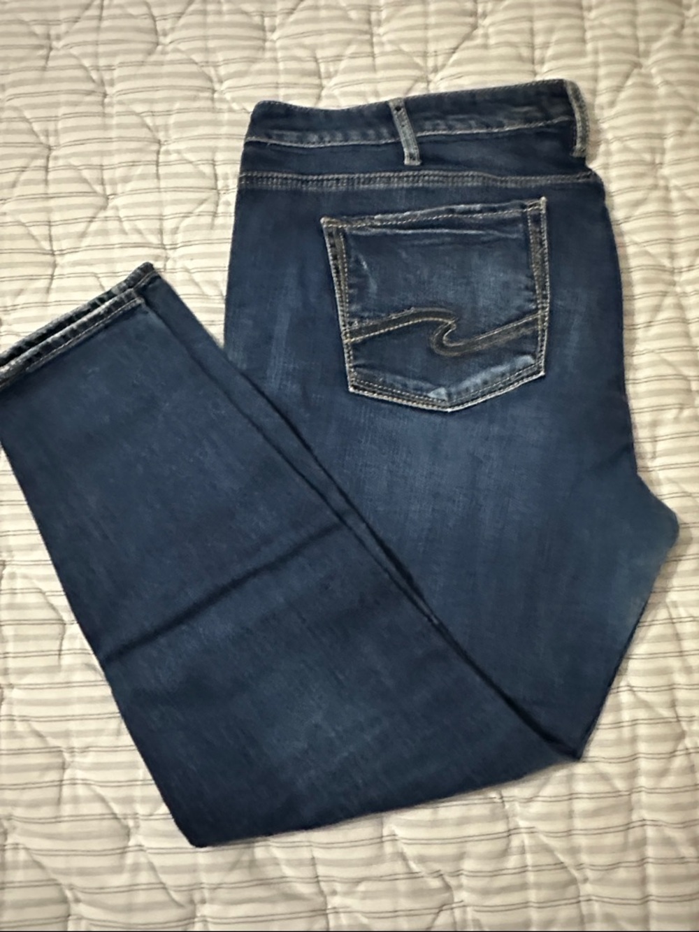 Silver Jeans Suki Skinny Classic Dark Wash Women’s Jeans - Deep Blue